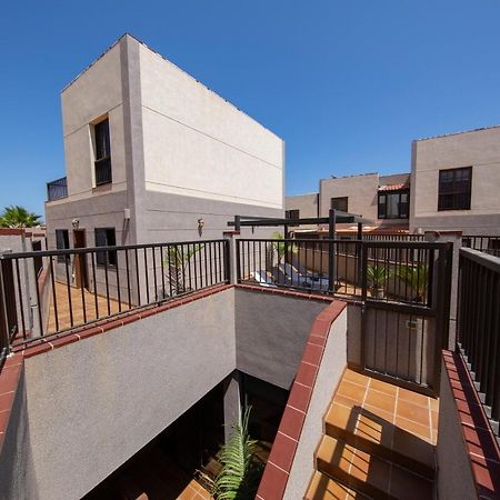 אל מדאנו Medano4You The Wing Palace Tenerife מראה חיצוני תמונה